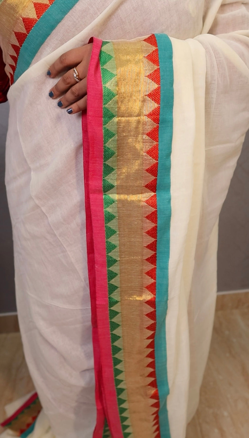 Mul cotton Kanchi border saree EM011