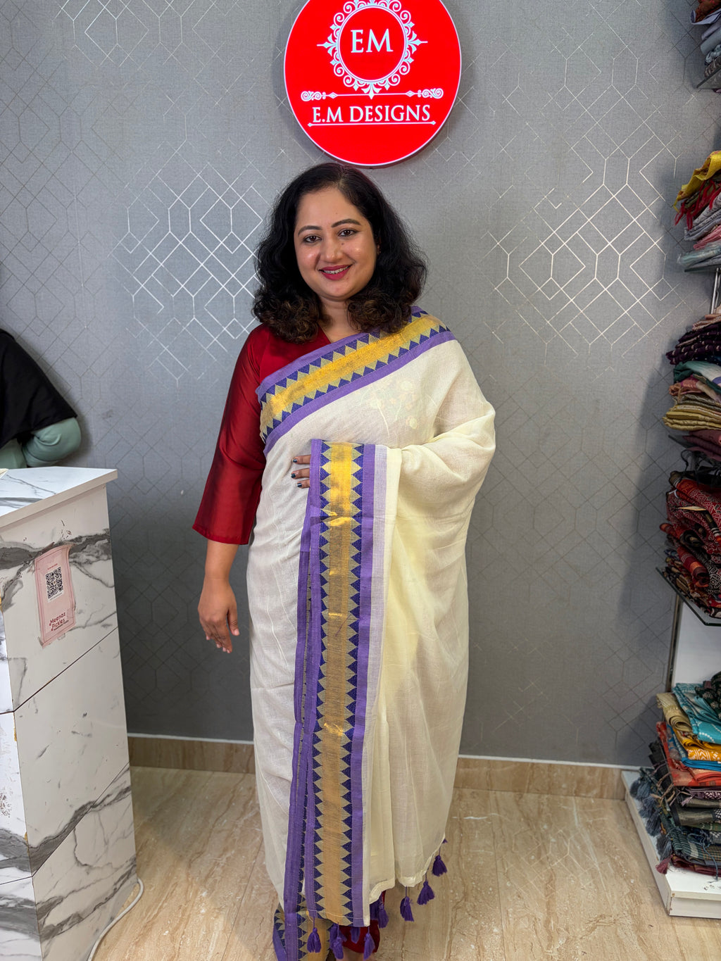 Mul cotton saree with kanchi border EM010